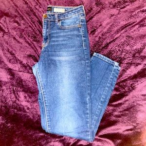 High Waisted Jegging